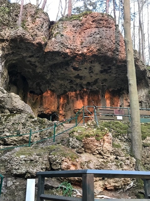 Höhle Außen